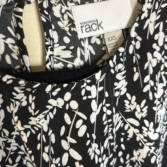 Nordstrom Rack Shirred Black Trailing Vines Midi Dress Size XXS - Picture 4 of 7